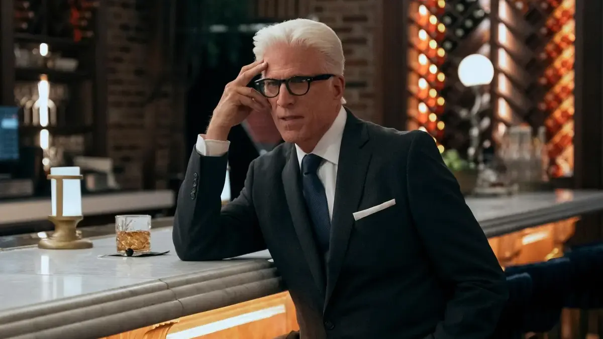 A Man on the Inside Season 3